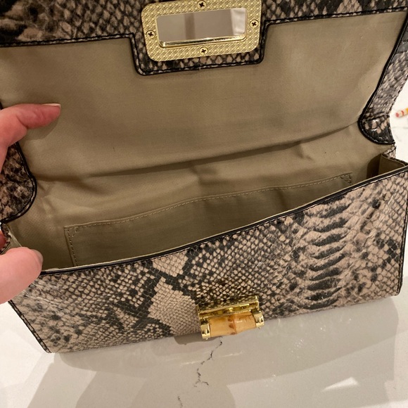 Reptile print clutch - Picture 3 of 5